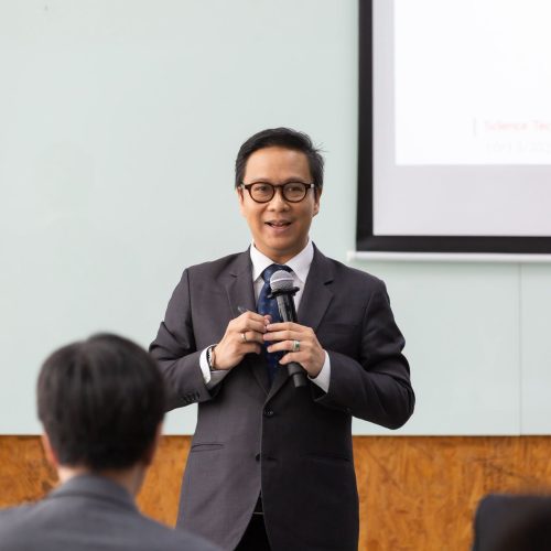 ดร.แบ๊งค์ งามอรุณโชติ ผู้อำนวยการ STIPI เข้าร่วมการประชุมเชิงปฏิบัติการ “Photonics as a New Engine for Thailand’s Electronics Industry (เทคโนโลยีโฟโทนิกส์: เครื่องยนต์ใหม่ขับเคลื่อนอุตสาหกรรมอิเล็กทรอนิกส์ไทย มุ่งขับเคลื่อนนวัตกรรมเทคโนโลยีขั้นสูง)